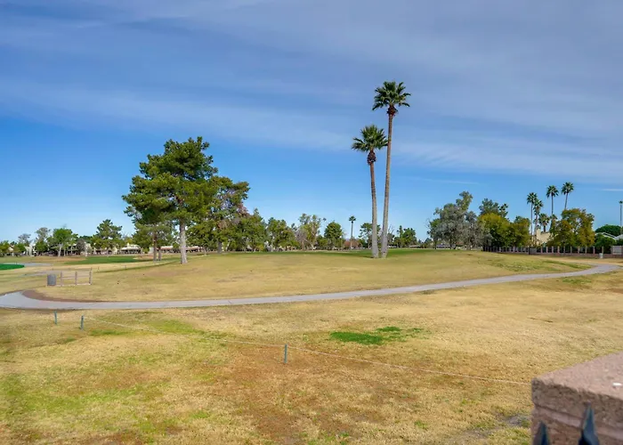 Putting Green! Fairway Retreat On Dobson Ranch Holiday home